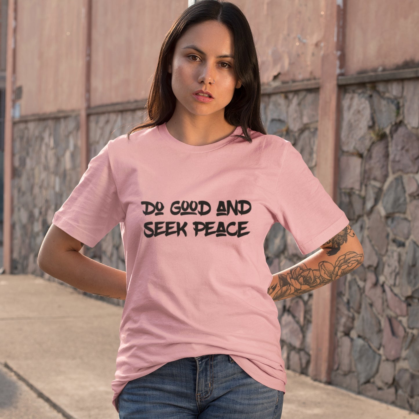 SEEK PEACE Premium T-Shirt